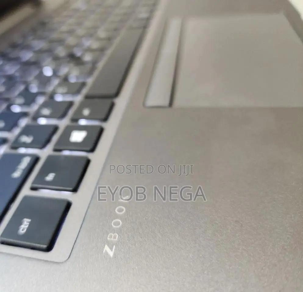 New Laptop HP ZBook Studio G5 16GB Intel Core I7 SSD 512GB