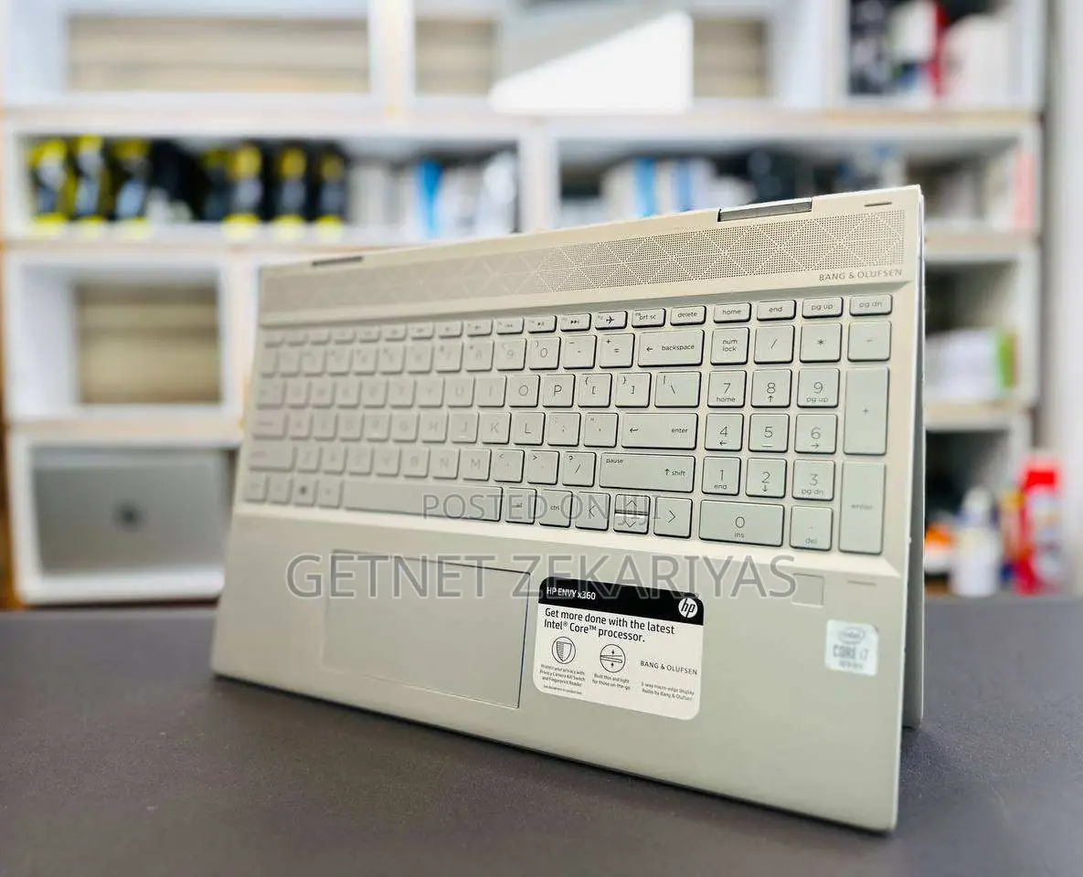 New Laptop HP 15-Da2933nia 16GB Intel Core I7 SSD 512GB