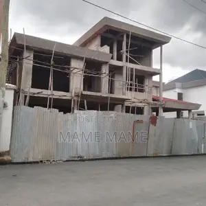5bdrm House in Addis Abeba, Bole for sale