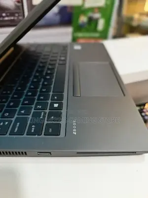 New Laptop HP ZBook 14u G5 16GB Intel Core I5 SSD 512GB