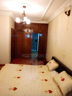 7bdrm House in ፊጋ ኮምፓውንድ ውስጥ የሚሸጥ, Bole for sale