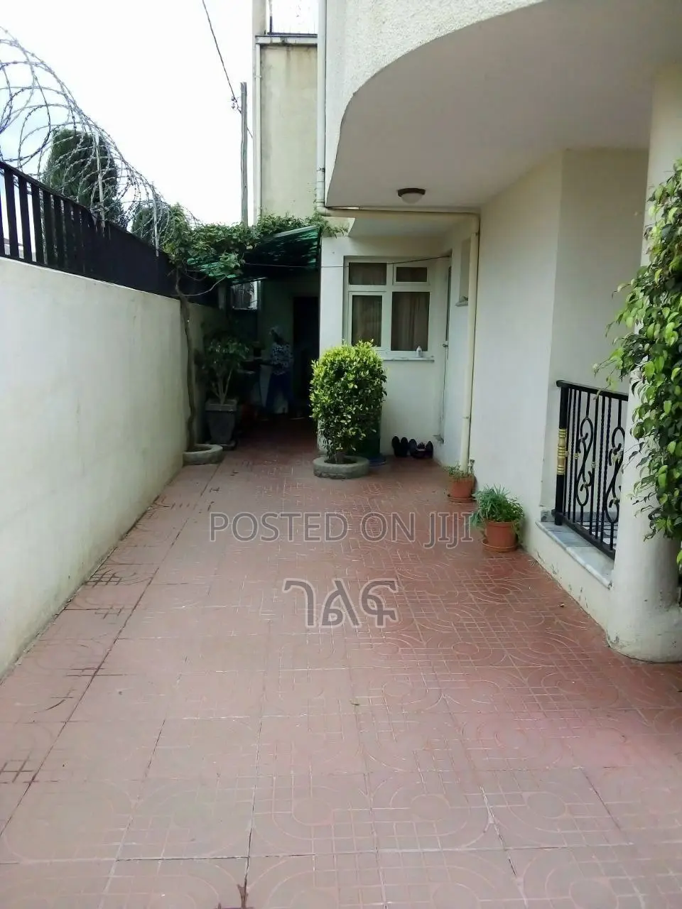 7bdrm House in ፊጋ ኮምፓውንድ ውስጥ የሚሸጥ, Bole for sale