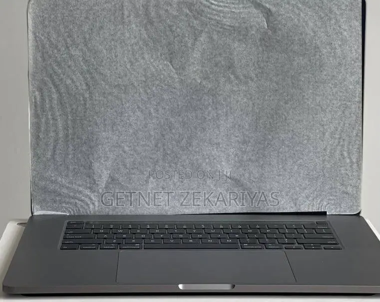 New Laptop Apple MacBook Pro 2019 64GB Intel Core I9 SSD 512GB