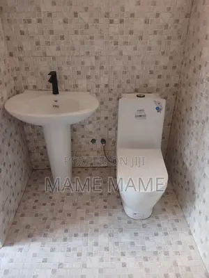 5bdrm Villa in Addis Abeba, Bole for sale