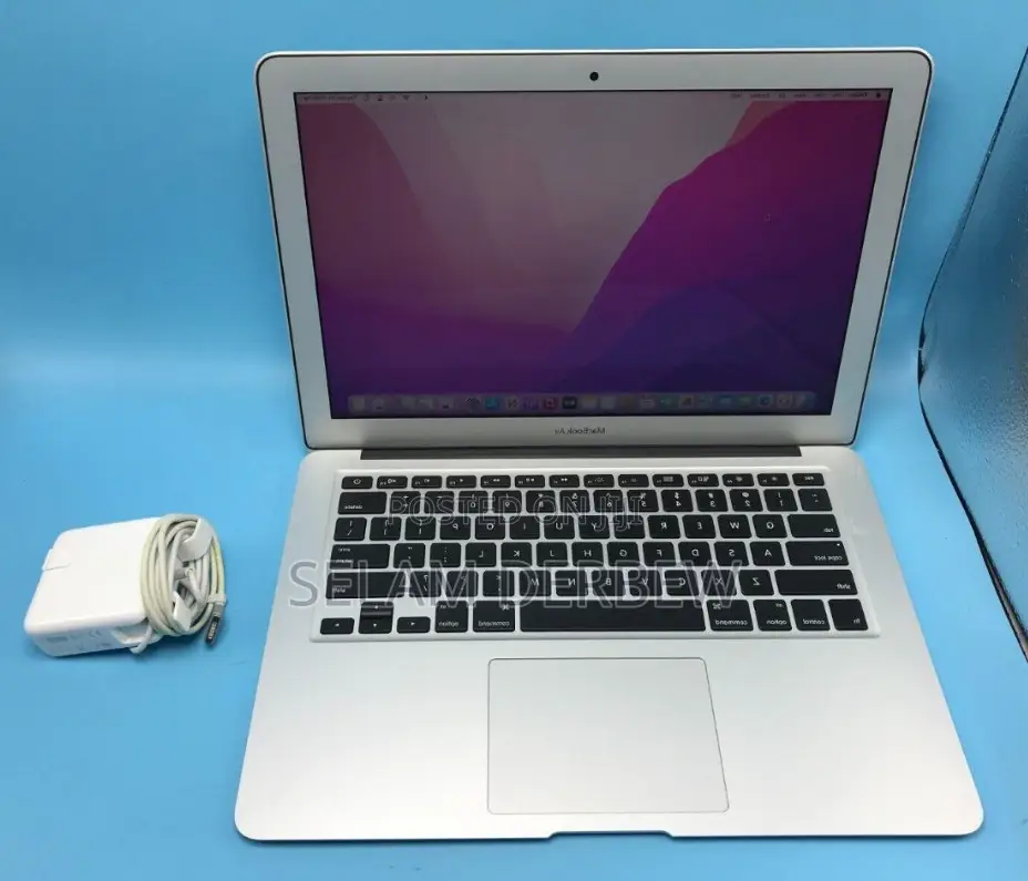 New Laptop Apple MacBook Air 4GB Intel Core I5 SSD 128GB