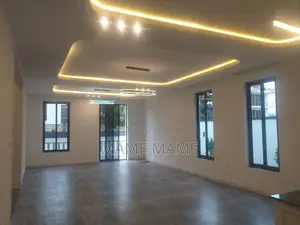 9bdrm House in Addis Abeba, Bole for sale