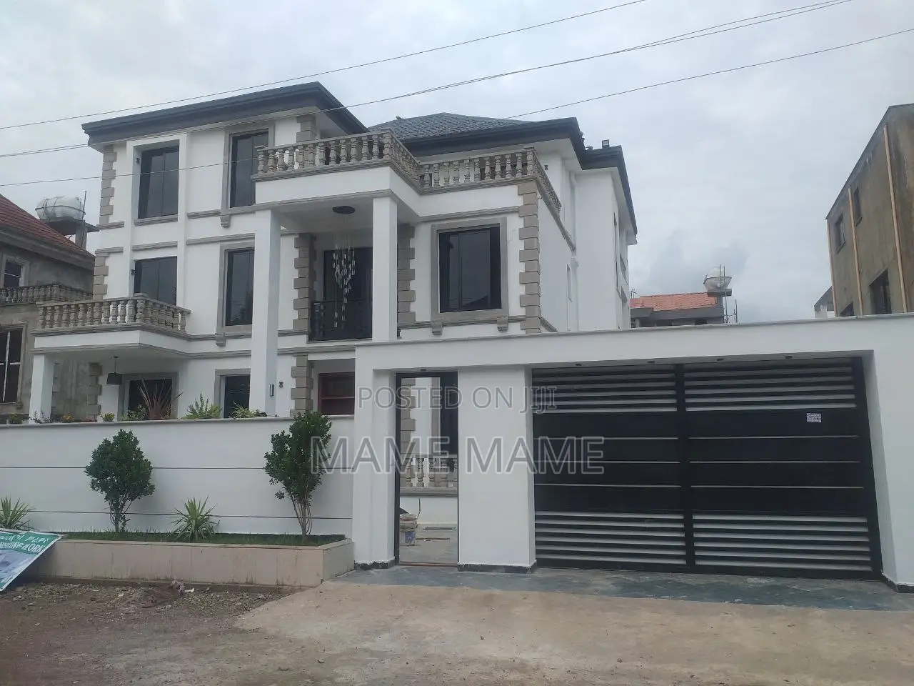 9bdrm House in Addis Abeba, Bole for sale