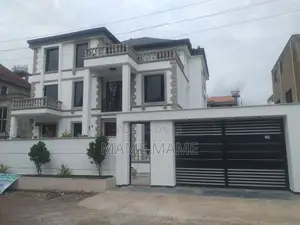 9bdrm House in Addis Abeba, Bole for sale