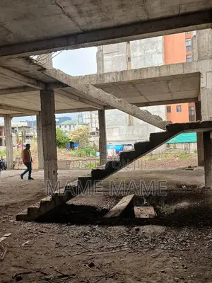 10bdrm House in Addis Abeba, Bole for sale