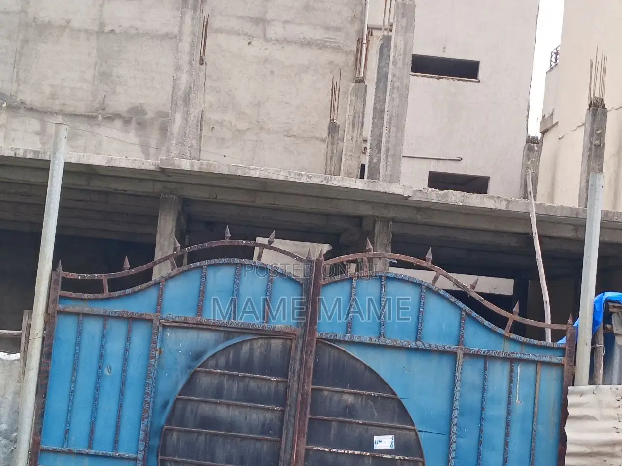 10bdrm House in Addis Abeba, Bole for sale