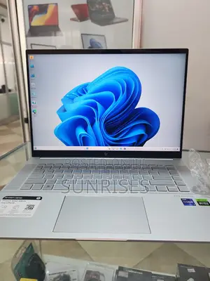 New Laptop HP Envy 17 32GB Intel Core I9 SSD 2T