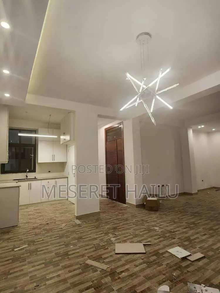 3bdrm Apartment in Lebu, Bole for sale