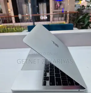 New Laptop Apple MacBook Pro 2019 8GB Intel Core I5 SSD 256GB