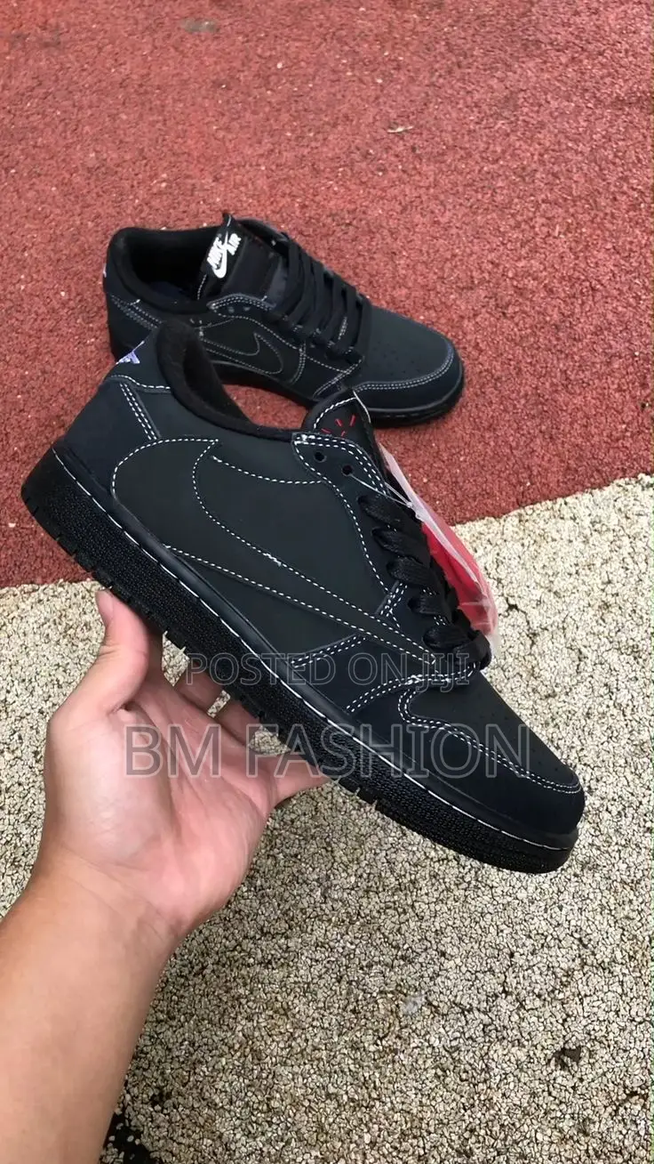 Air Jordan 1 Low Travis Scott Black Phantom