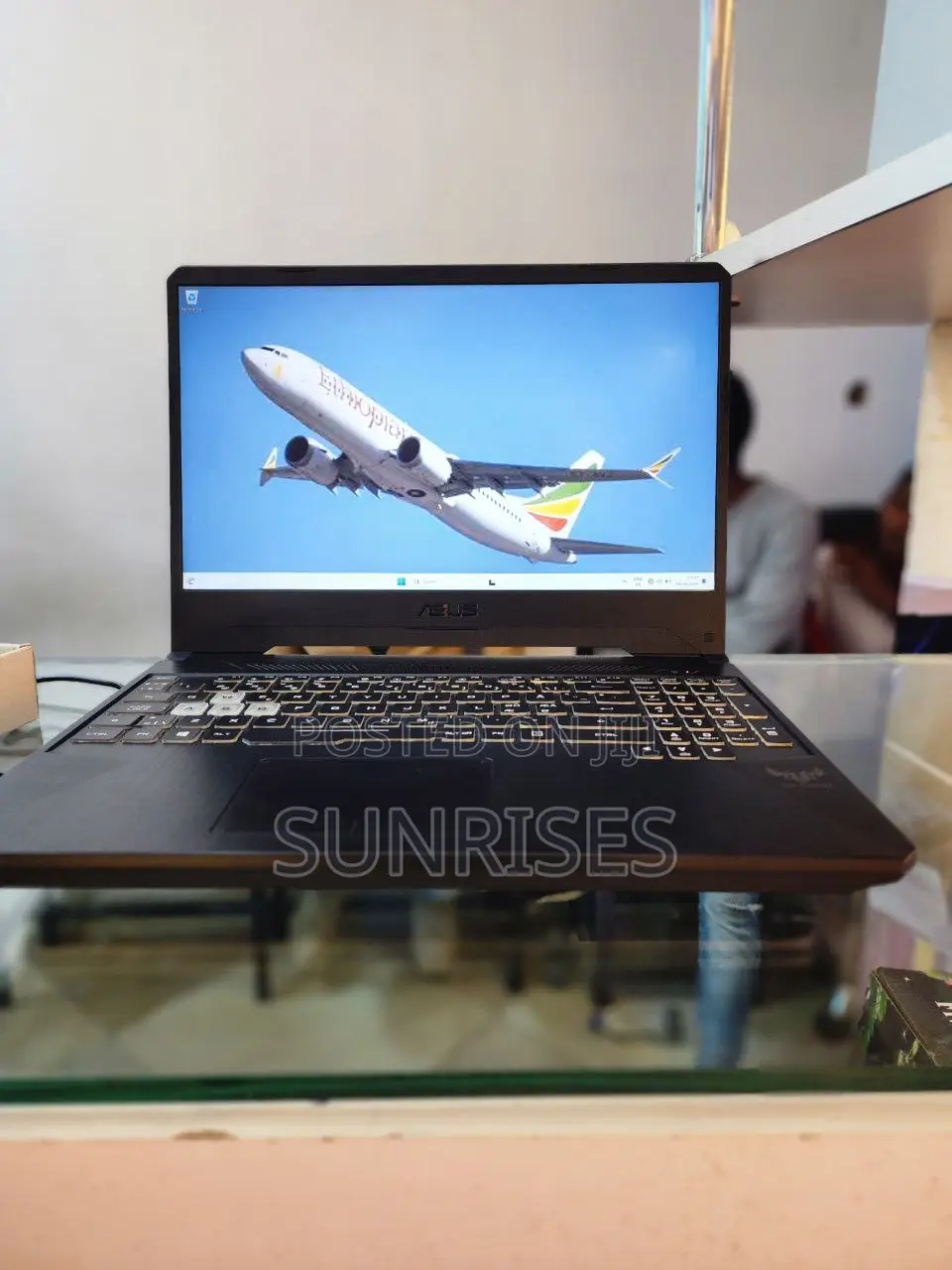 New Laptop Asus TUF Gaming A15 8GB AMD Ryzen 5 SSD 256GB