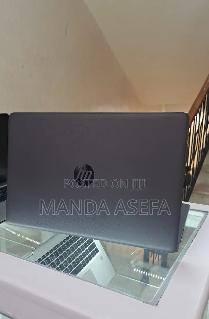 New Laptop HP Stream Notebook 8GB Intel Core I5 HDD 1T
