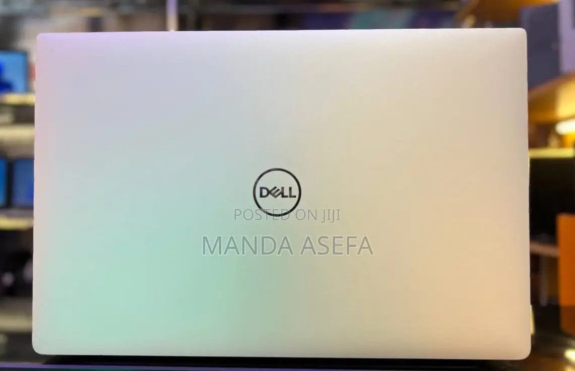 New Laptop Dell Precision 5520 16GB Intel Core I7 SSD 512GB