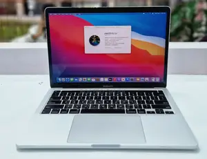 New Laptop Apple MacBook Pro 2019 8GB Intel Core I5 SSD 256GB