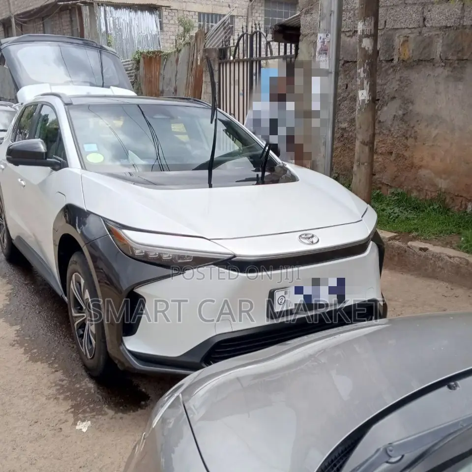 Toyota bZ4X 2023 White