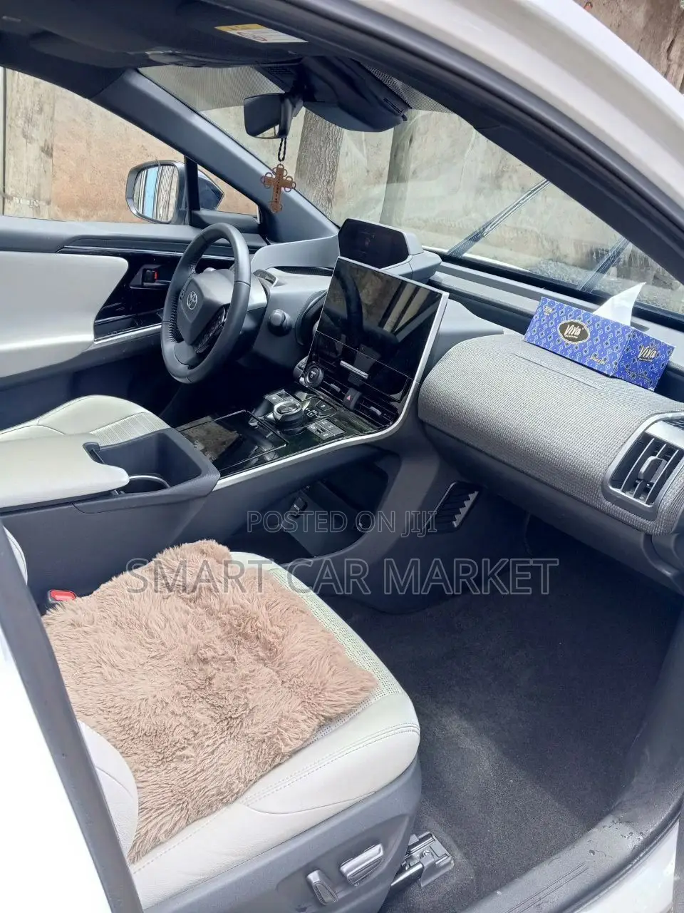 Toyota bZ4X 2023 White