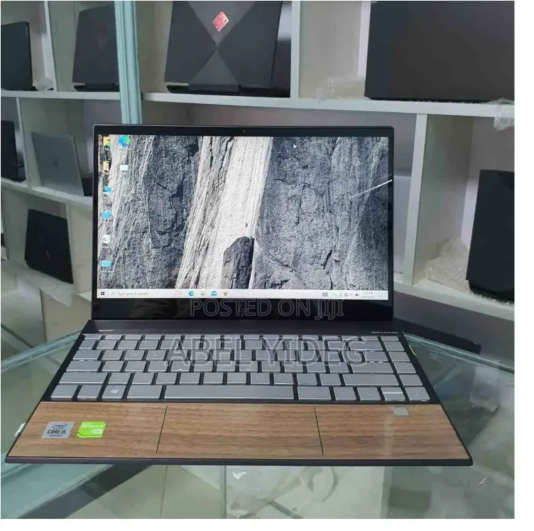 New Laptop HP Envy 15 8GB Intel Core I5 SSD 512GB