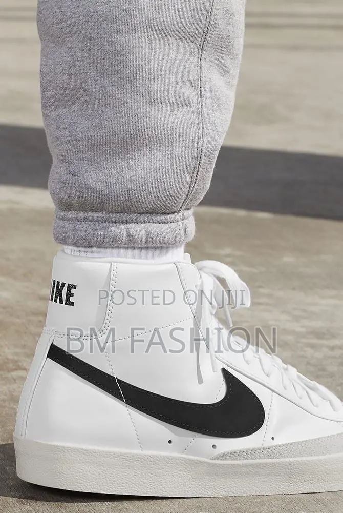 Nike Blazer Sneakers