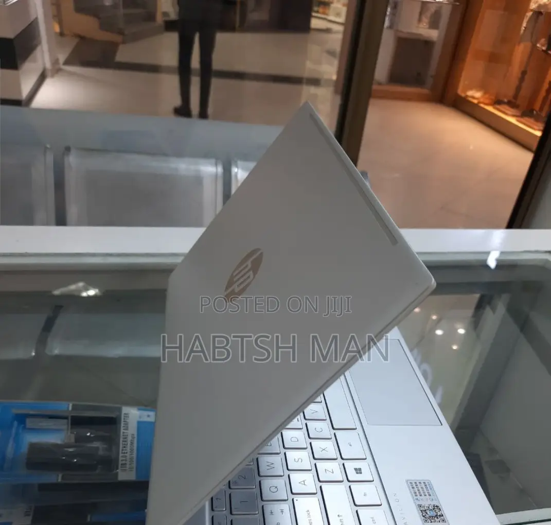 New Laptop HP Pavilion 13 16GB Intel Core I5 SSD 512GB