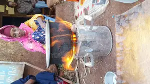 Photo - Wood Stove የእንጨት ምድጃ
