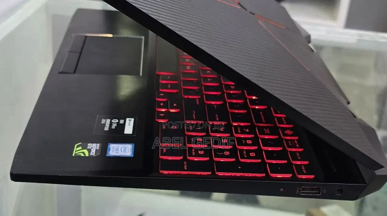 New Laptop HP Omen X 8GB Intel Core I5 HDD+SSD 1T