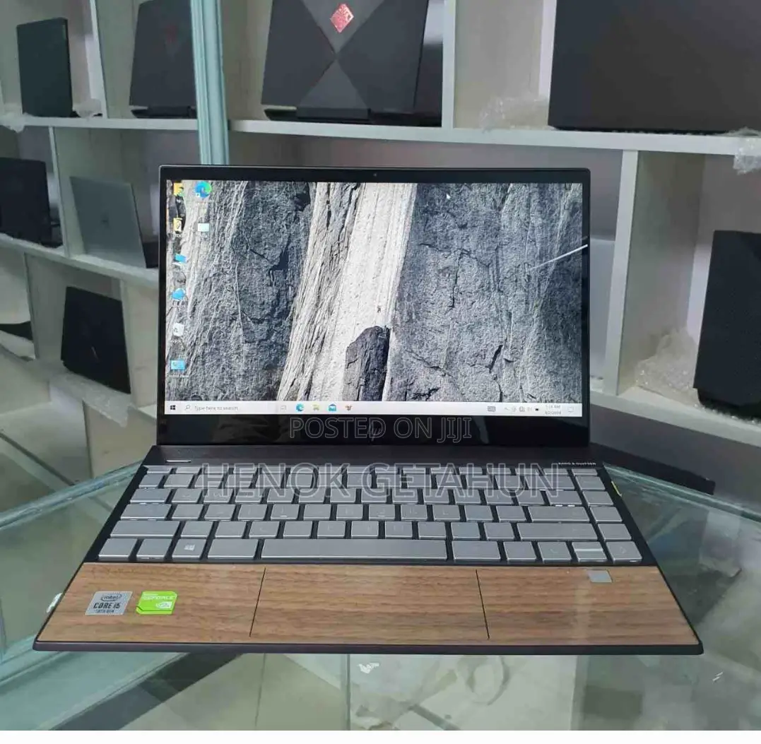 New Laptop HP Envy X360 8GB Intel Core I5 SSD 512GB