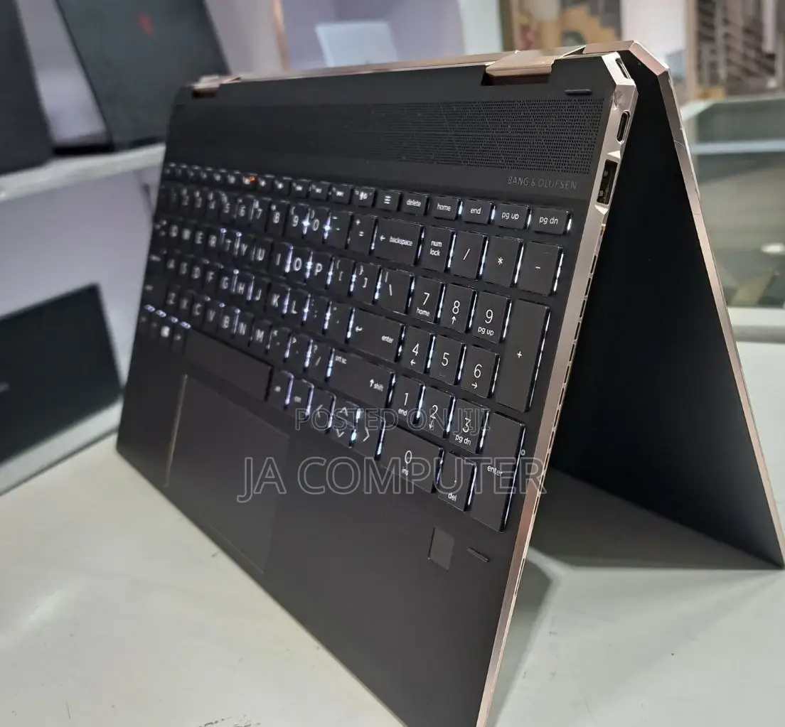 New Laptop HP Spectre 16GB Intel Core I7 SSD 1T