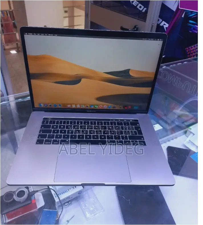 New Laptop Apple MacBook Pro 2019 32GB Intel Core I9 SSD 1T