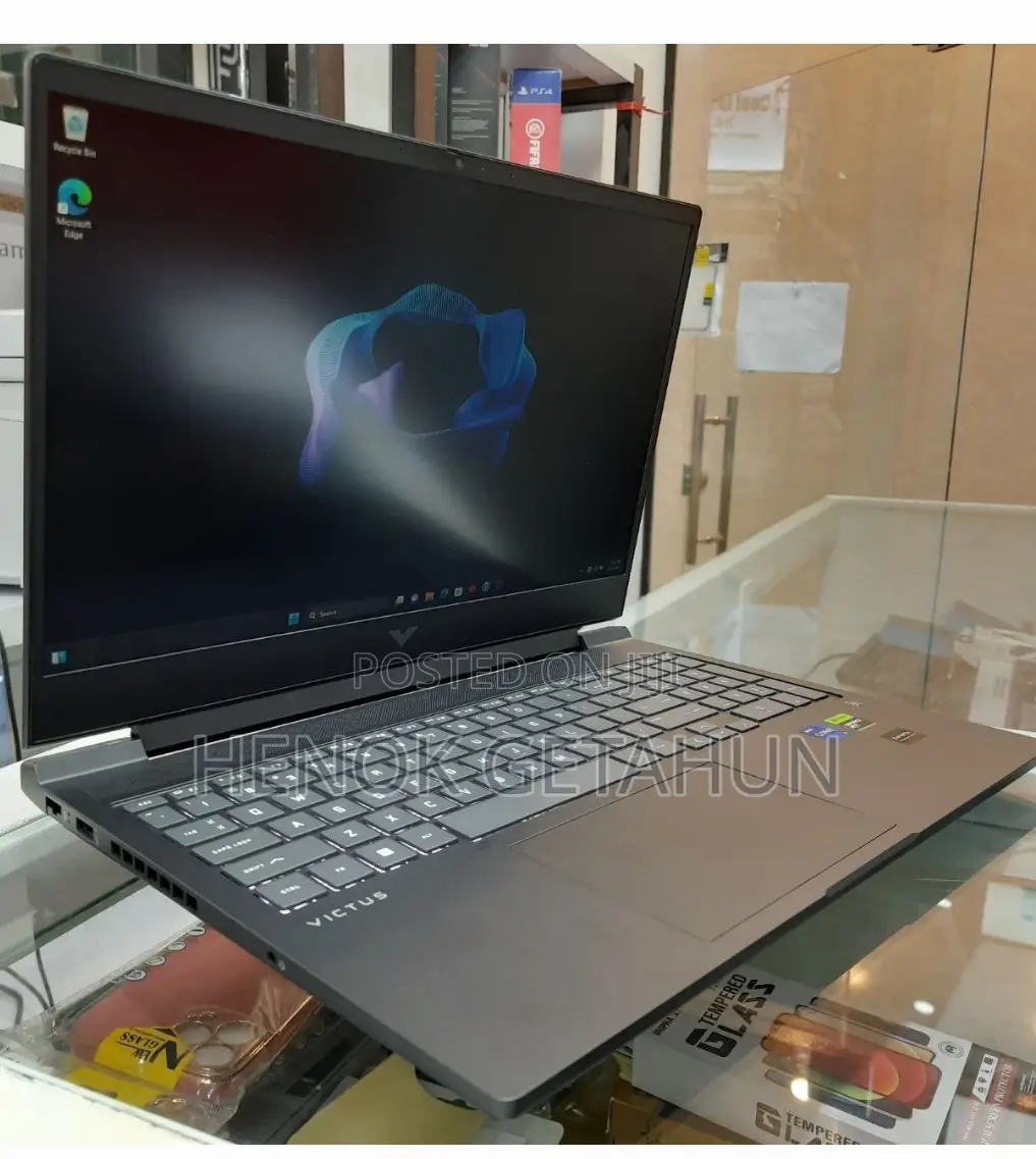 New Laptop HP Victus 16 16GB Intel Core I7 SSD 1T