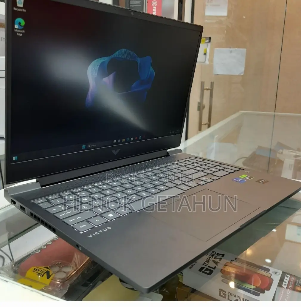 New Laptop HP Victus 16 16GB Intel Core I7 SSD 1T