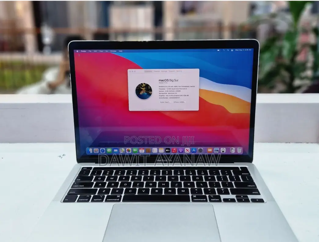 New Laptop Apple MacBook Pro 2019 8GB Intel Core i5 SSD 256GB