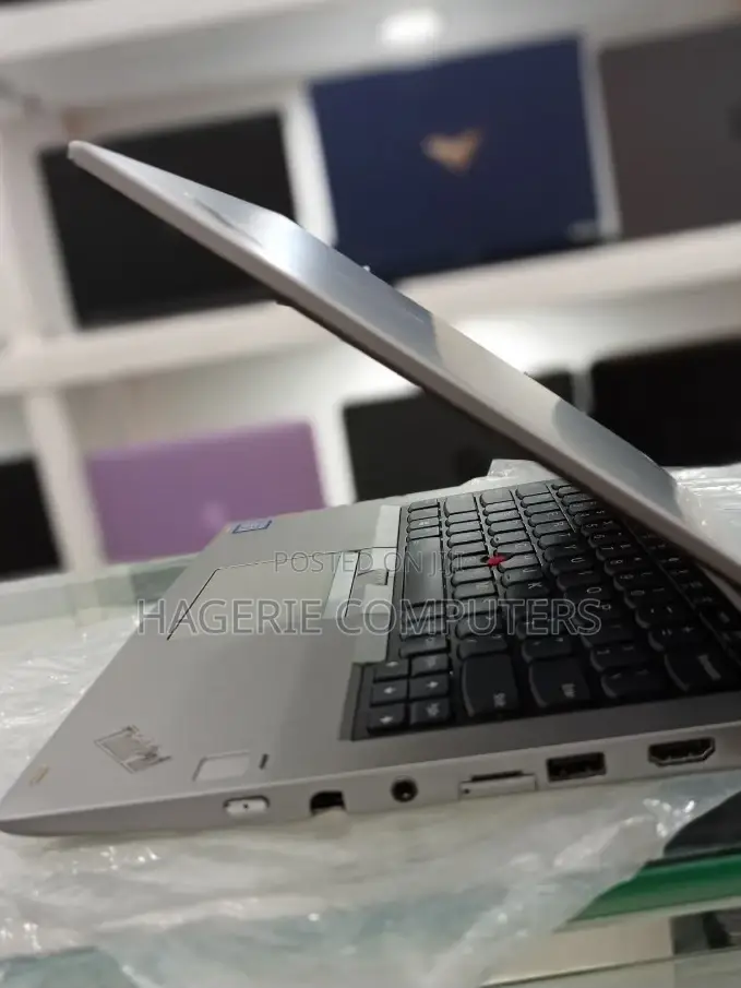 Laptop Lenovo ThinkPad X380 Yoga 8GB Intel Core I7 SSD 512GB