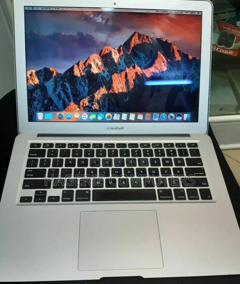New Laptop Apple MacBook Air 2013 4GB Intel Core i5 SSD 256GB