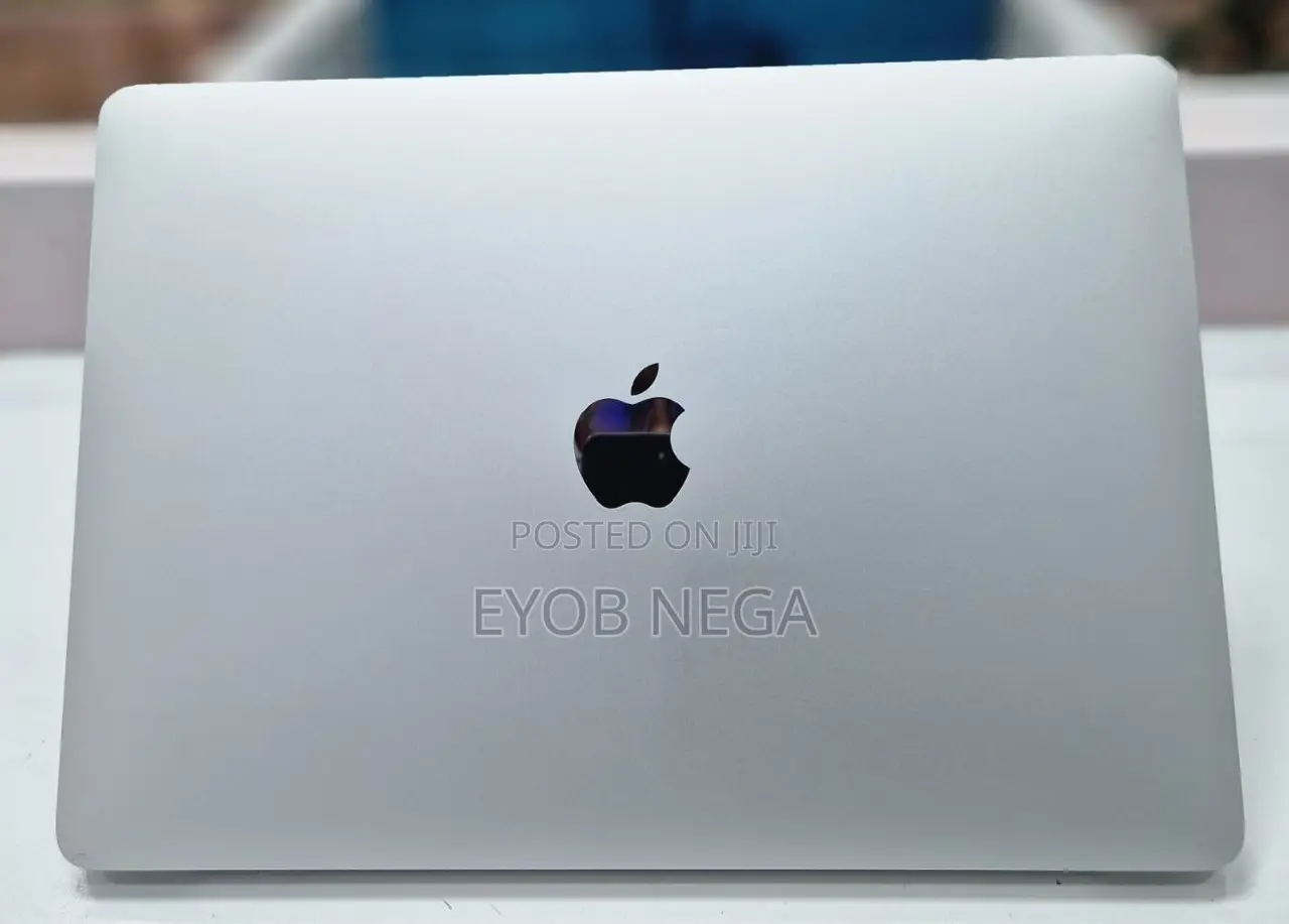 New Laptop Apple MacBook Pro 2019 8GB Intel Core I5 SSD 256GB