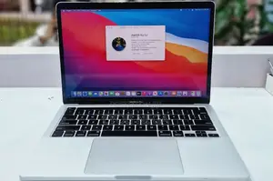 New Laptop Apple MacBook Pro 2019 8GB Intel Core I5 SSD 256GB
