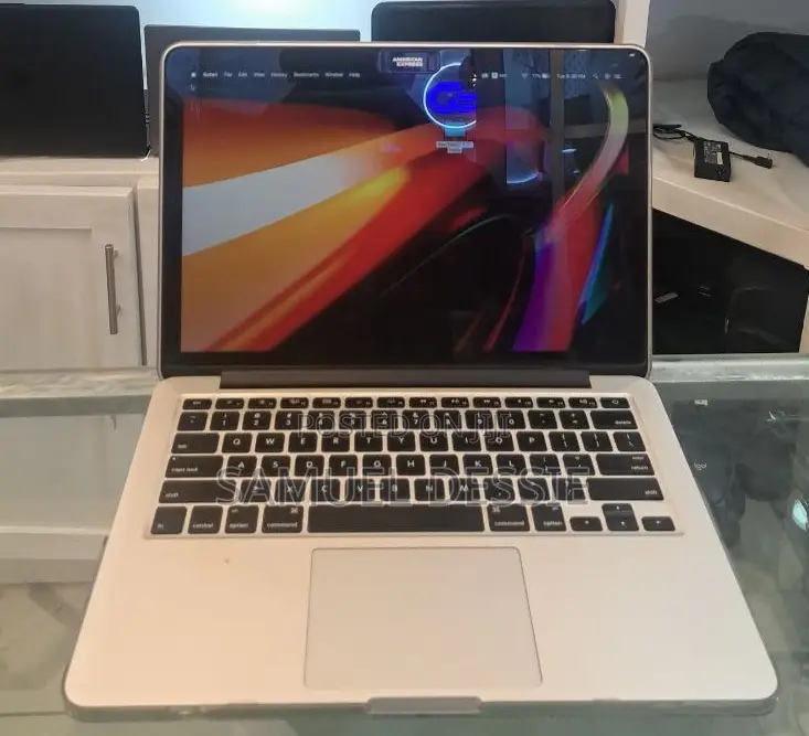 New Laptop Apple MacBook Pro 2013 8GB Intel Core I5 SSD 256GB