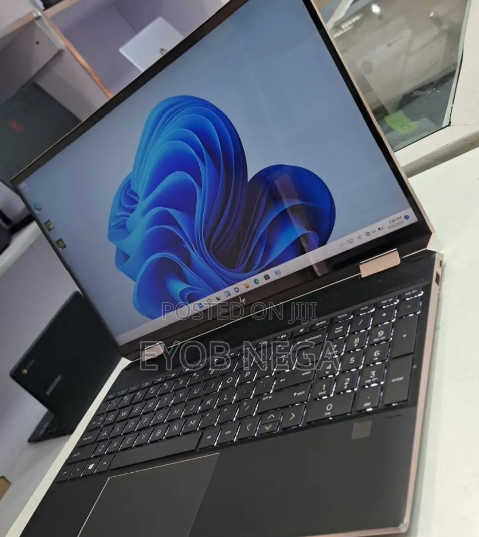 New Laptop HP Spectre 16GB Intel Core I7 SSD 1T
