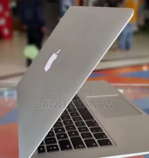 New Laptop Apple MacBook Air 2013 4GB Intel Core i5 SSD 256GB