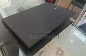 Photo - Laptop Dell Latitude 5310 4GB Intel Xeon HDD 128GB