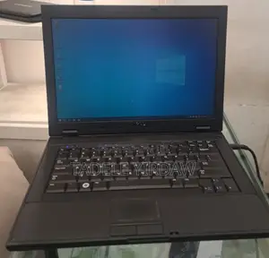 Laptop Dell Latitude 5310 4GB Intel Xeon HDD 128GB