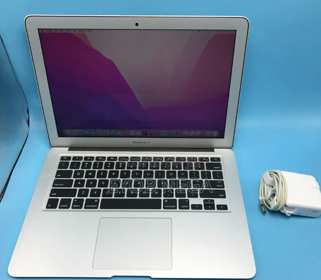 New Laptop Apple MacBook Air 2015 4GB Intel Core I5 SSD 128GB