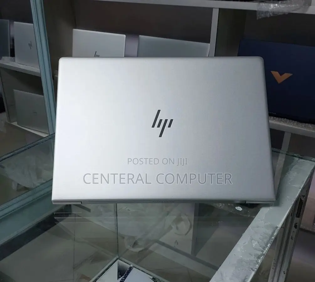 New Laptop HP 348 G5 16GB Intel Core I7 SSD 512GB