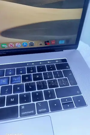 New Laptop Apple MacBook 2019 32GB Intel Core I9 SSD 1T