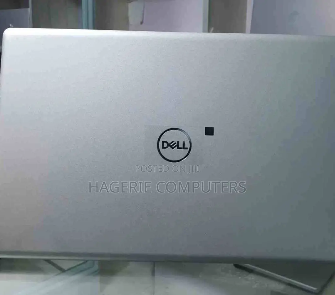 New Laptop Dell 16GB Intel Core I5 SSD 512GB