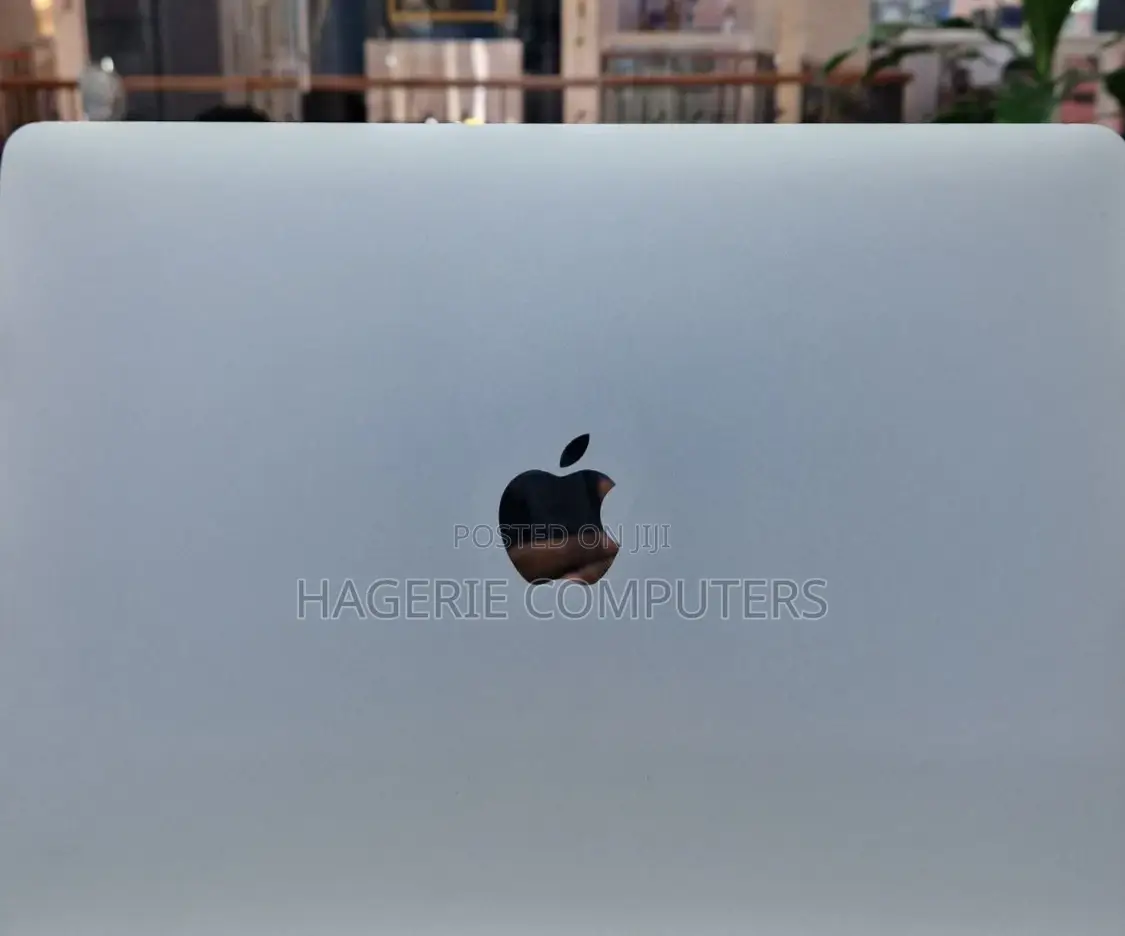 New Laptop Apple MacBook Pro 2019 8GB Intel Core I5 SSD 256GB