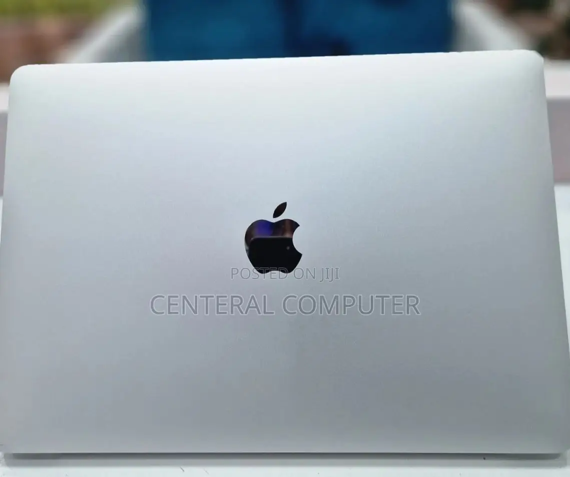 New Laptop Apple MacBook Pro 2019 8GB Intel Core I5 SSD 256GB